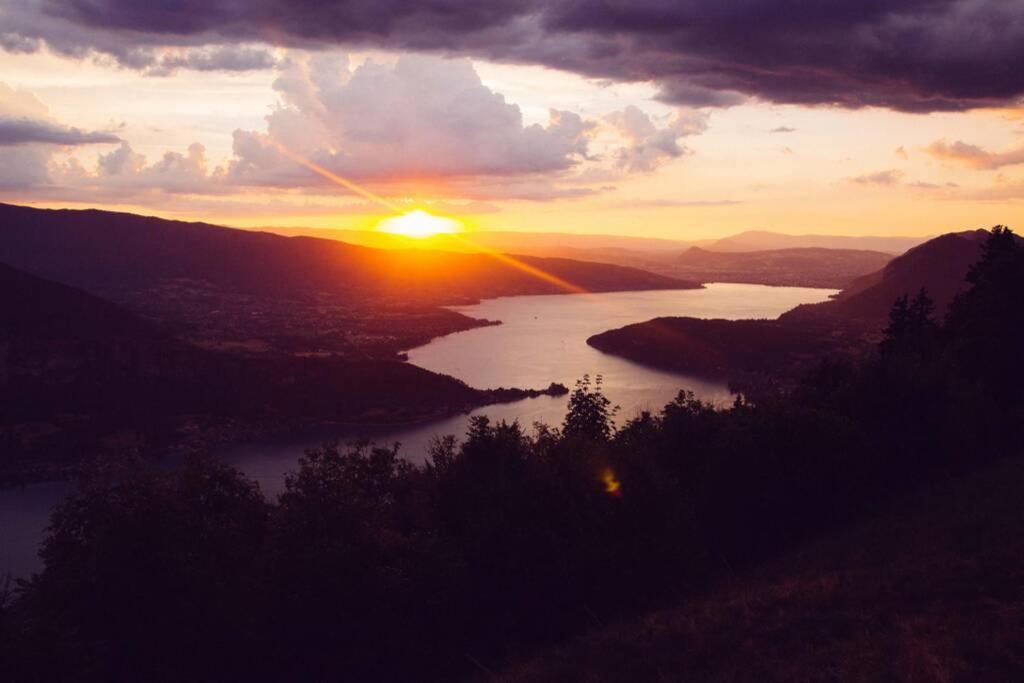 Le Boheme Beau T2 Vue Lac & Montagnes + Garage Annecy Luaran gambar
